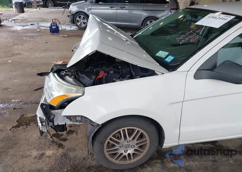 2011 Ford Focus Se z USA, uszkodzony, nr VIN 1FAHP3FN2BW121234